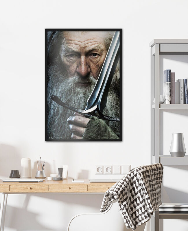 The Lord of the Rings - Gandalf and Glamdring